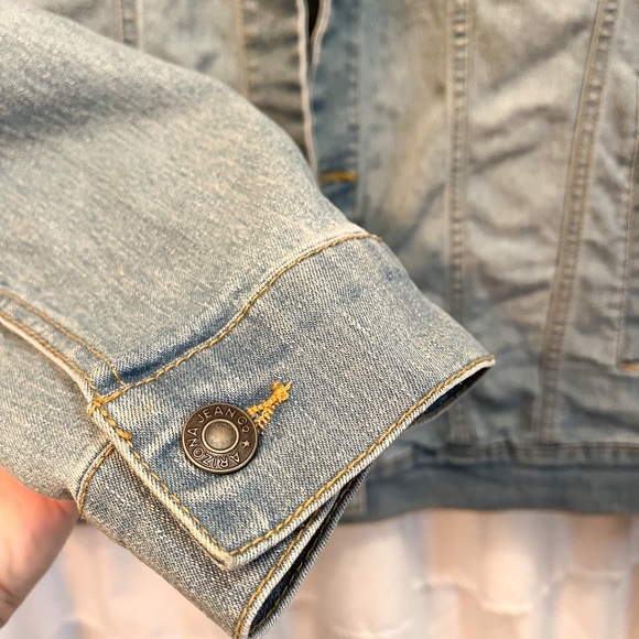 Arizona Jean Co Large Denim Jacket - Jean Jacket - Light wash jean jacket - Picture 4 of 8